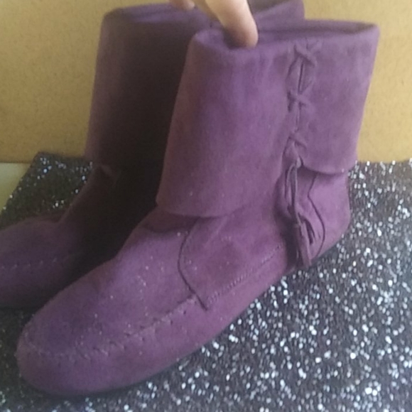 NWOT PURPLE BOOTS - Picture 6 of 8